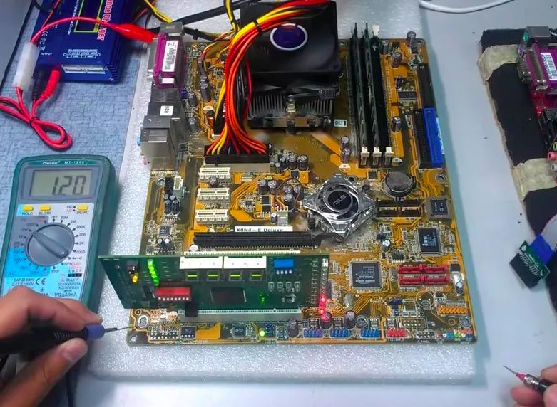 ремонт материнской платы компьютера Замена материнской платы компьютера